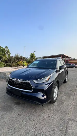 Toyota Highlander 2023 Blue