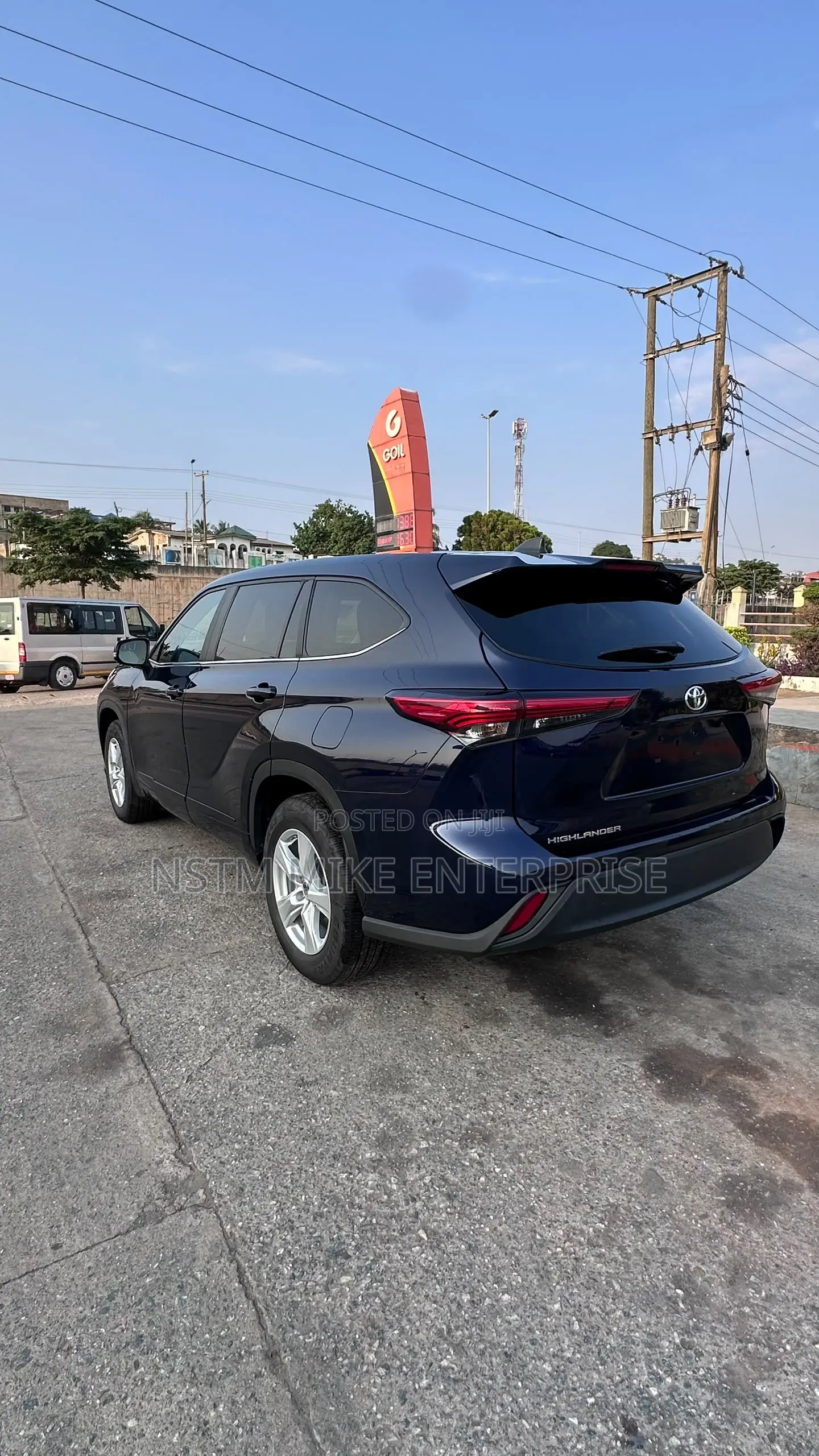 Toyota Highlander 2023 Blue