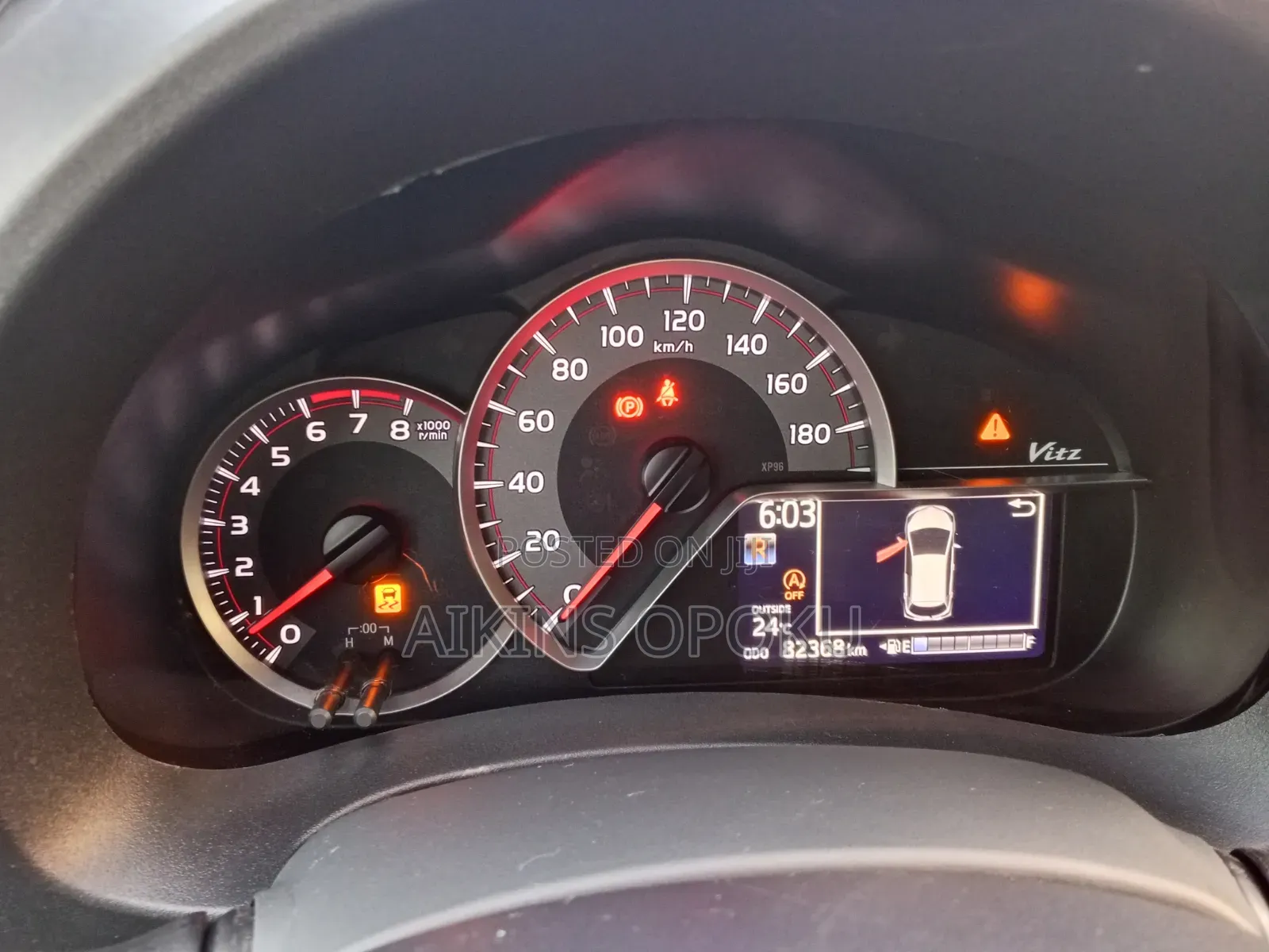 Toyota Vitz 2016 Silver