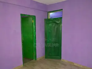 3bdrm Block of Flats in SSNIT Flats for sale
