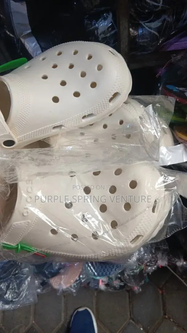 Quality Crocs for Factories and Clinics