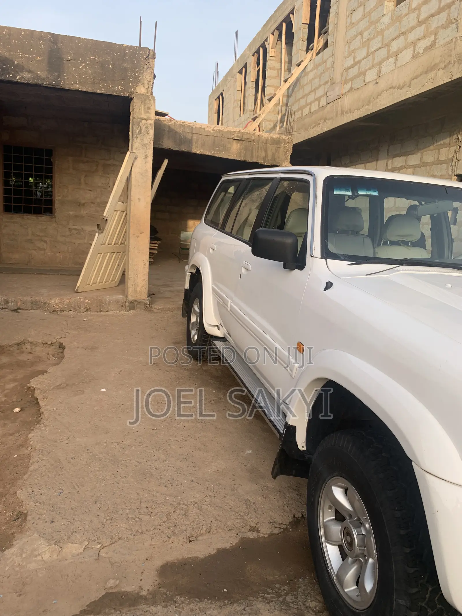 Nissan Patrol 2000 White
