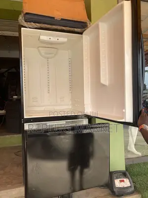 Whirlpool Bottom-Freezer Refrigerator