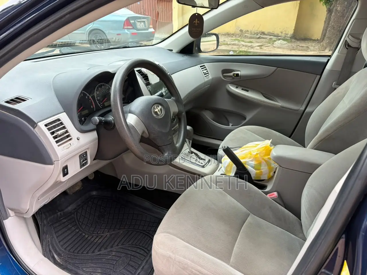 Toyota Corolla LE 4dr Sedan (1.8L 4cyl 4A) 2012 Blue
