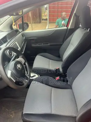 Toyota Vitz 1.5 FWD 5dr 2013 Red