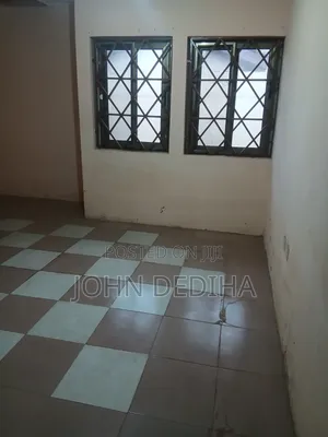 5bdrm Mansion in Adwinsa, Ga East Municipal for rent