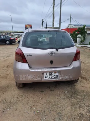 Toyota Vitz 2010 Gray