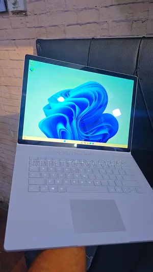Laptop Microsoft Surface Book 2 16GB Intel Core i7 SSD 256GB