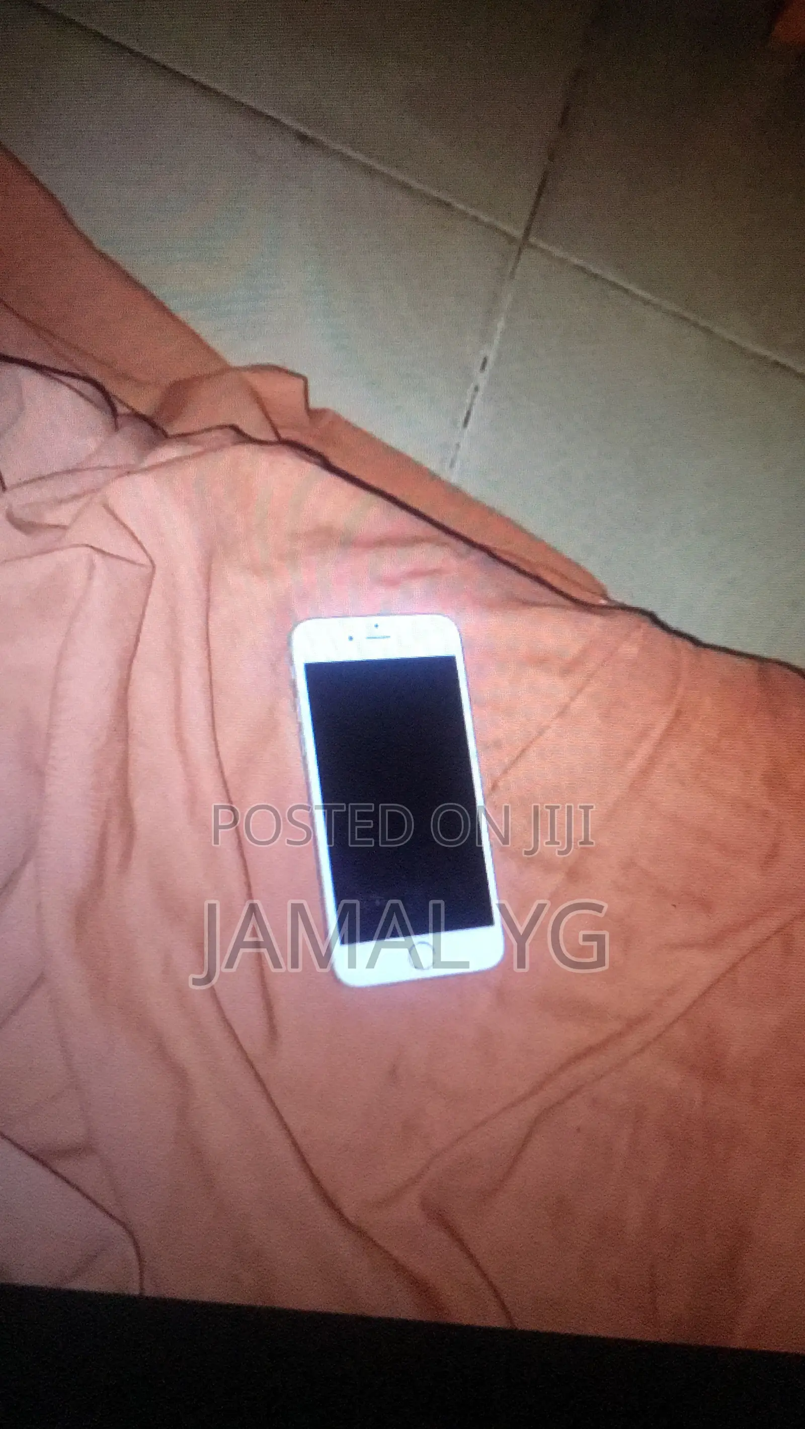 Apple iPhone 6s 32 GB Silver