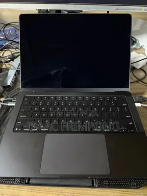 Laptop Apple MacBook Pro 2025 M5 16GB Apple M5 SSD 1T