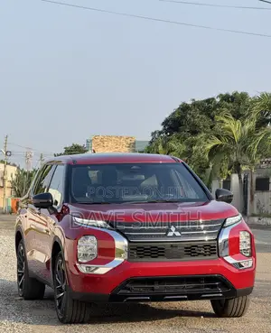 Mitsubishi Outlander SEL Black Edition 2024 Red