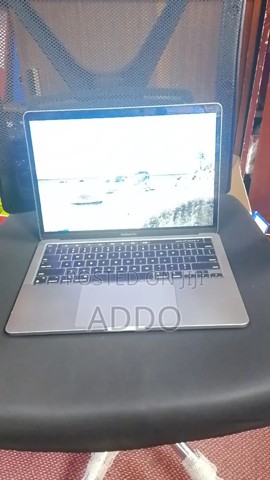 Laptop Apple MacBook Pro 2020 16GB Apple M1 SSD 256GB