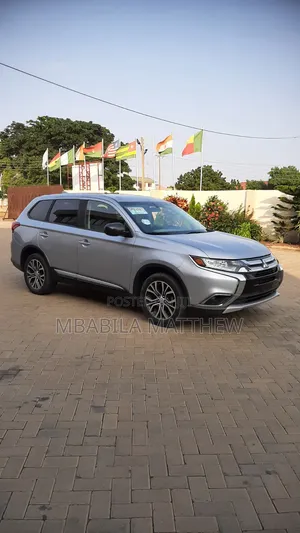 Mitsubishi Outlander 2017 Silver
