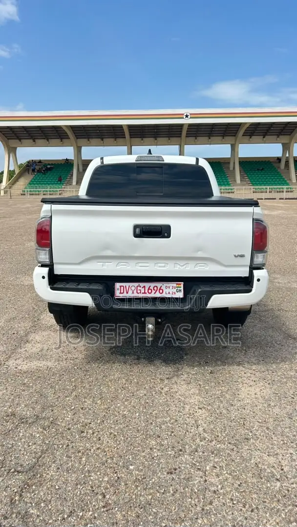 Toyota Tacoma TRD Off Road 2022 White