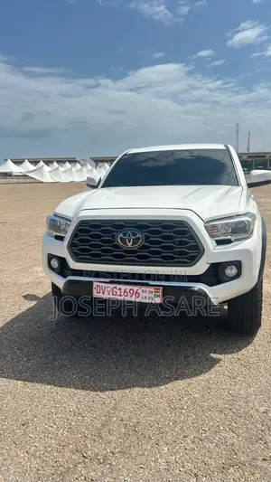 Toyota Tacoma TRD Off Road 2022 White
