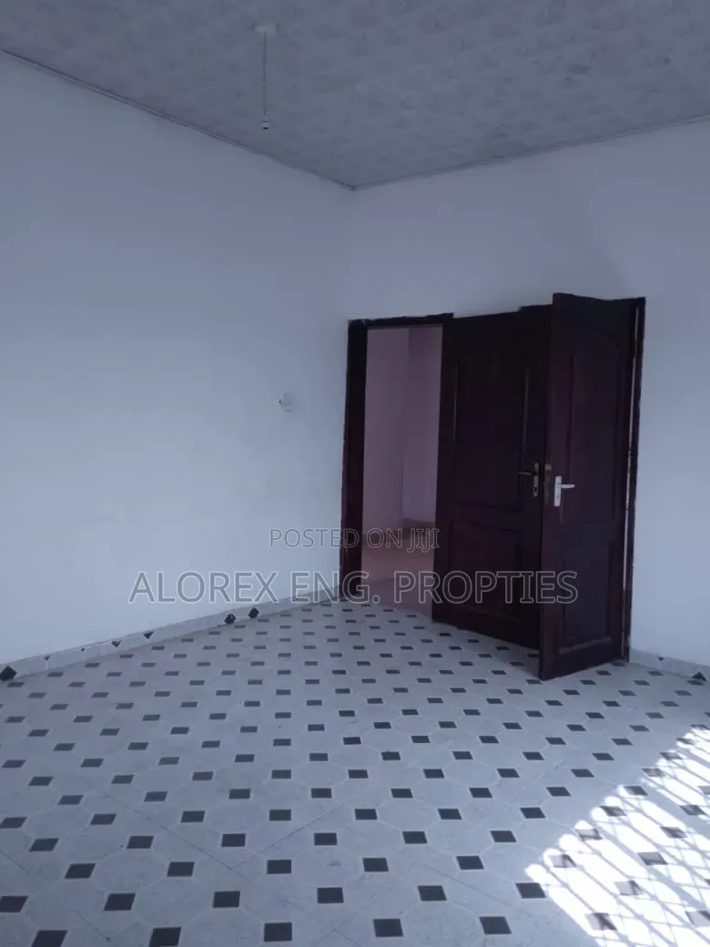 2bdrm Apartment in Adenta, Commandos for rent