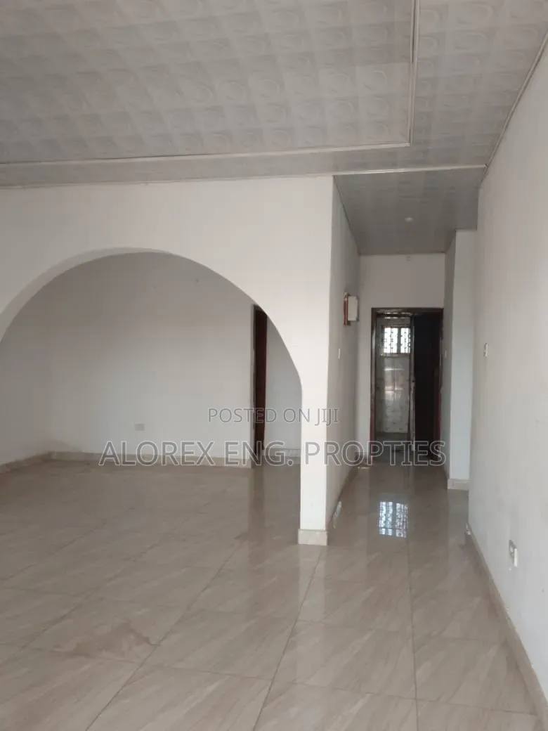 2bdrm Apartment in Adenta, Commandos for rent