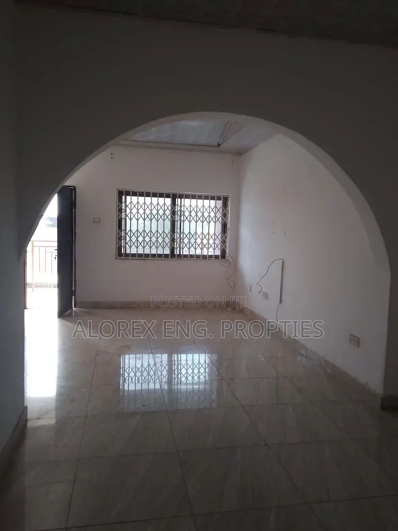 2bdrm Apartment in Adenta, Commandos for rent
