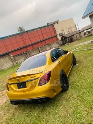 Mercedes-Benz C63 2016 Gold