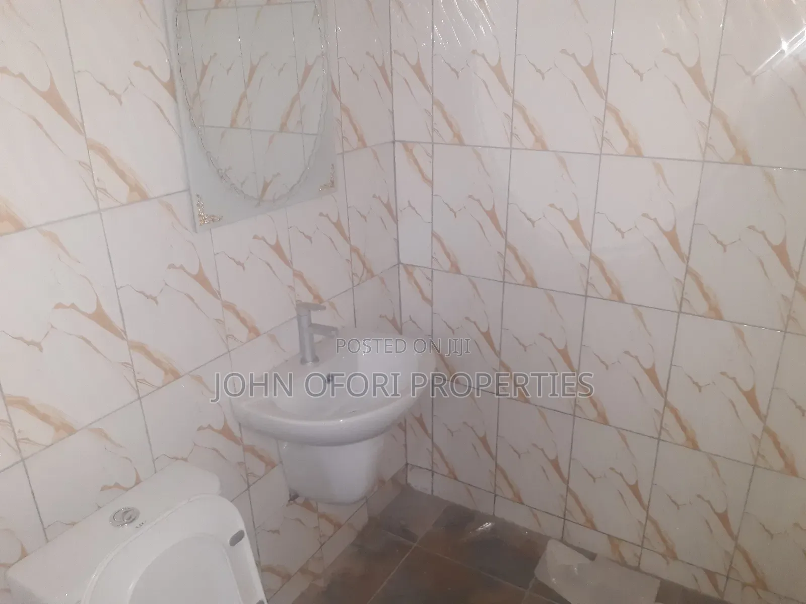 2bdrm Apartment in Kentinkrono Nsenie, Kumasi Metropolitan for rent