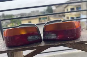 Chevrolet Geo Prism 1998-2002 Taillight