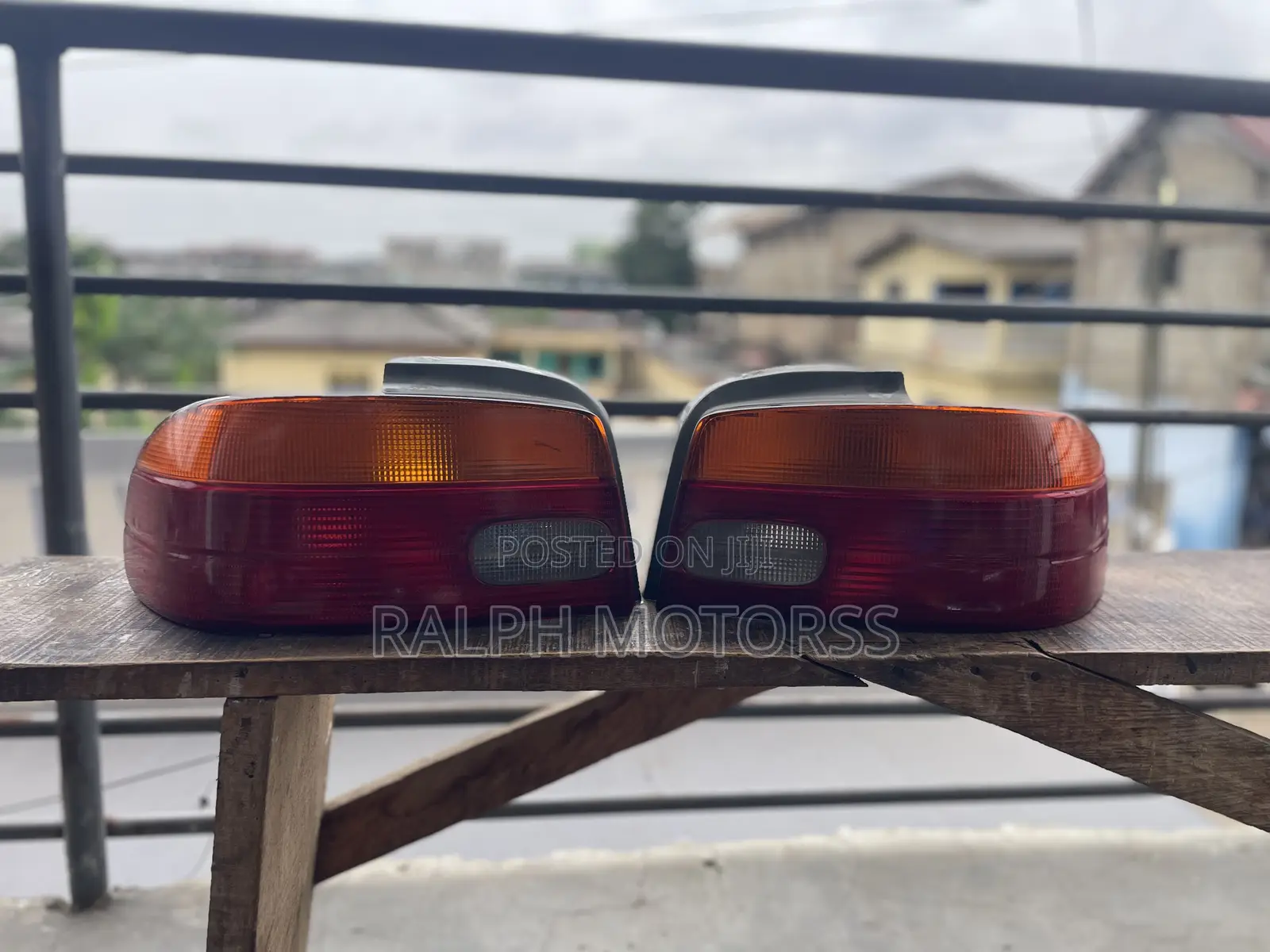 Chevrolet Geo Prism 1998-2002 Taillight