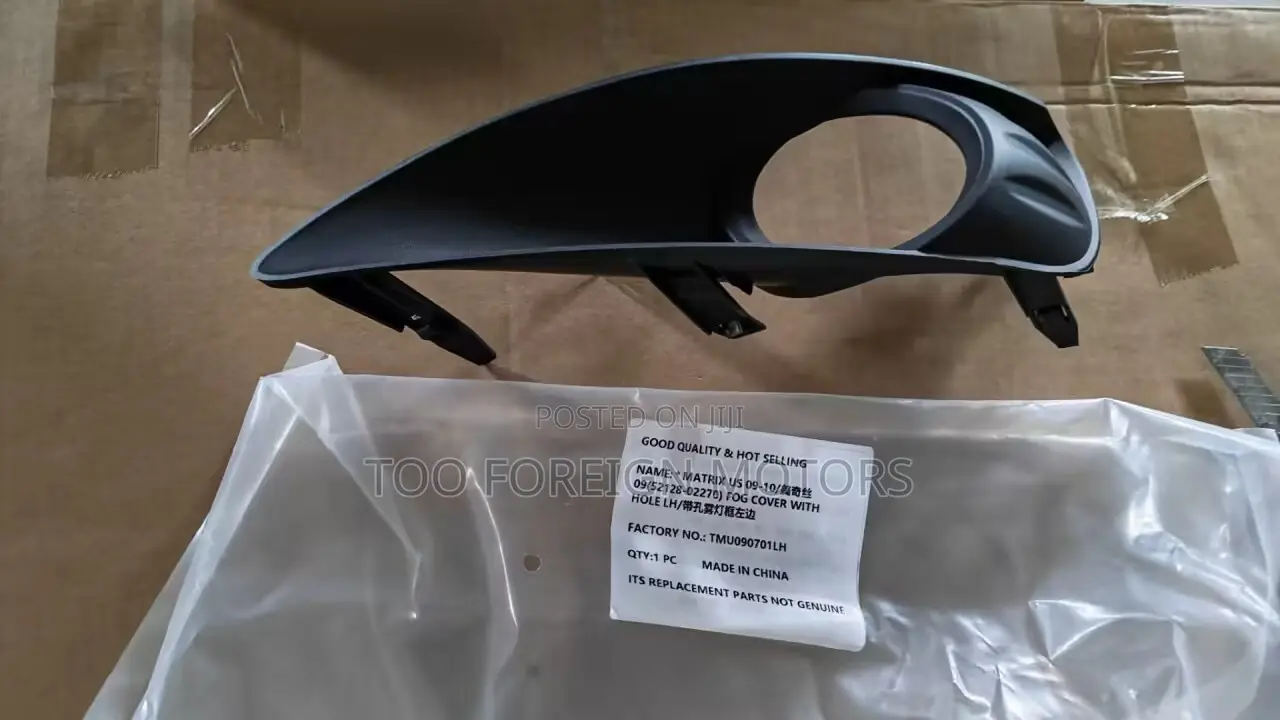 Matrix /Vibe 2009-2010 Fog Lamp Covers Available