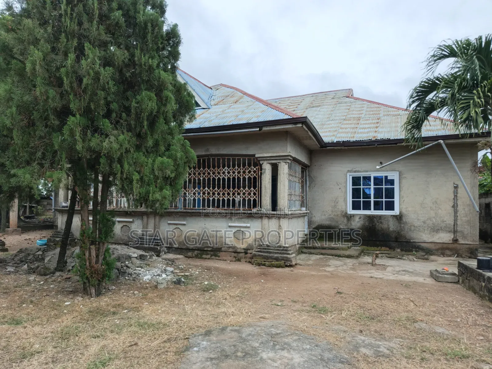 4bdrm House in Aboaso Heman Road, Kumasi Metropolitan for sale