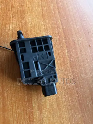 2018-2020 Honda Accord Ex Sedan Fuel Lid Actuator Gas Door Assembly