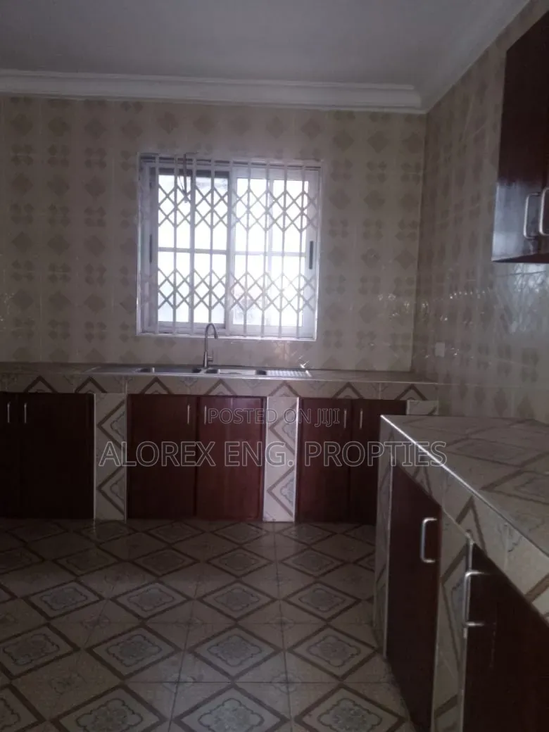 2bdrm Apartment in Adenta, Amrahia, Malejor for rent
