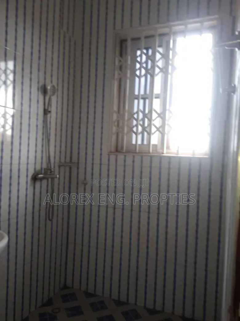 2bdrm Apartment in Adenta, Amrahia, Malejor for rent