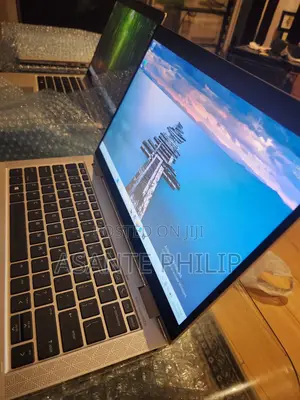 Laptop HP EliteBook 1030 8GB Intel Core i5 SSD 256GB