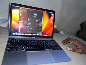 Laptop Apple MacBook 2017 16GB Intel Core i7 SSD 256GB