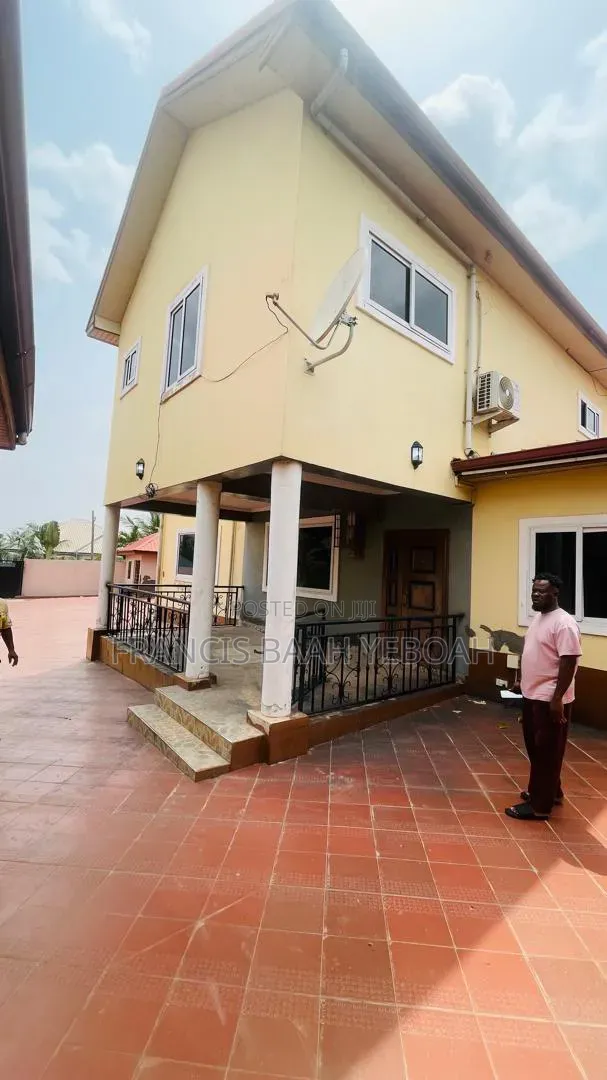 5bdrm House in Shining Star Real, Accra Metropolitan for rent