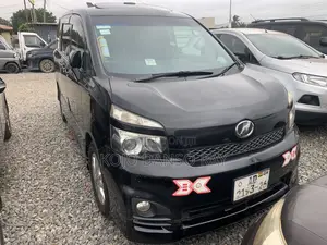 Toyota Voxy X L Edition 2WD 7-Seater 2012 Black