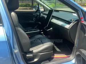 Hozon Neta V 2022 Blue