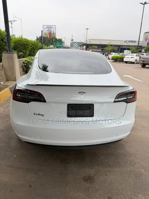 Tesla Model 3 2019 White