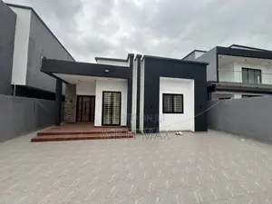 4bdrm Bungalow in Ayimensah, Oyarifa Mall Area for sale