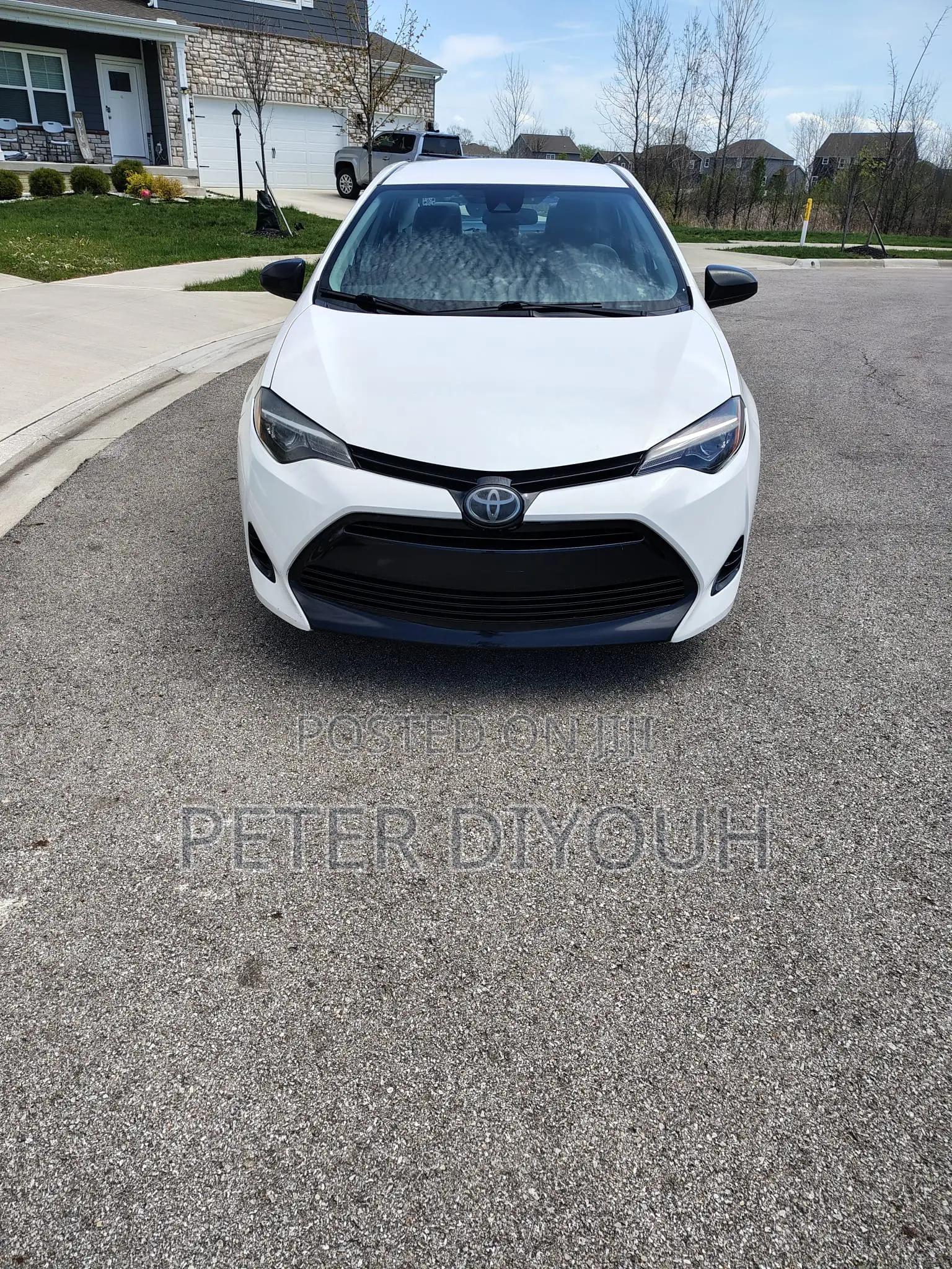 Toyota Corolla LE 4dr Sedan (1.8L 4cyl CVT) 2017 White