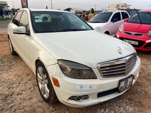 Mercedes-Benz C300 2013 Off white