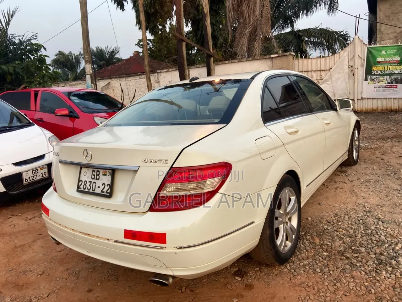 Mercedes-Benz C300 2013 Off white