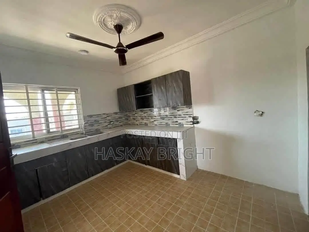 2bdrm Apartment in Adjiriganor for rent
