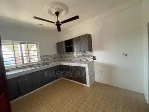 2bdrm Apartment in Adjiriganor for rent