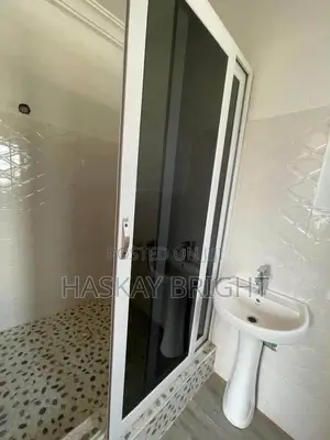 2bdrm Apartment in Adjiriganor for rent