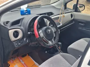 Toyota Vitz 2013 White