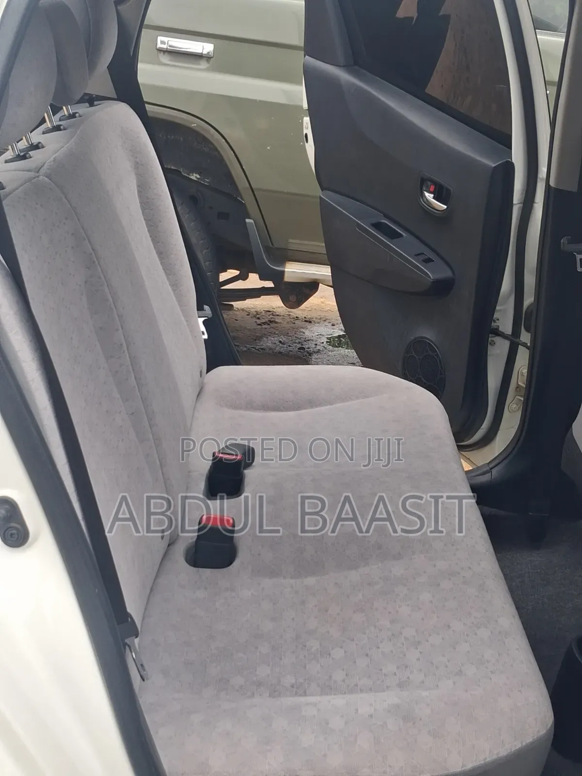 Toyota Vitz 2013 White