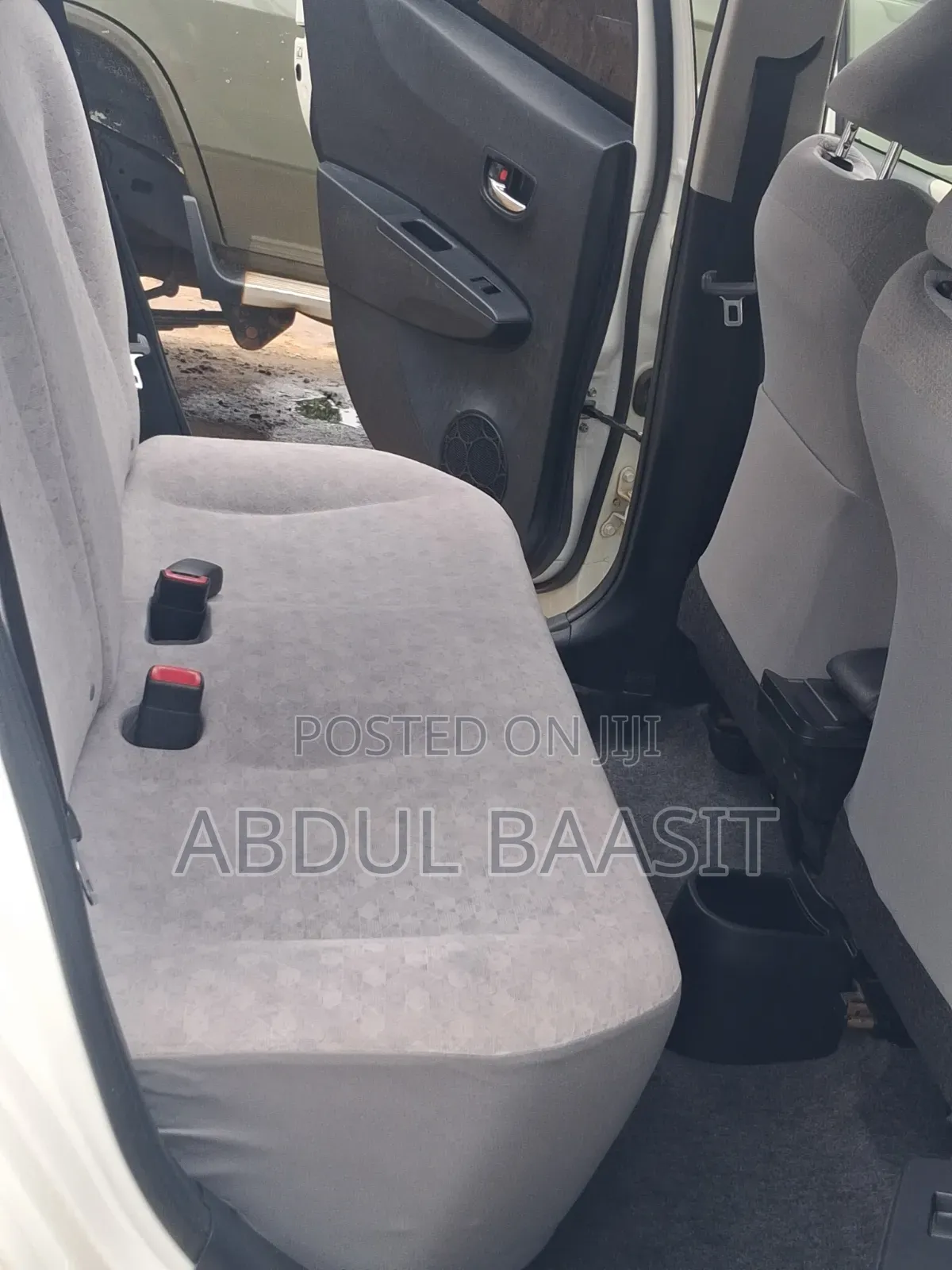 Toyota Vitz 2013 White