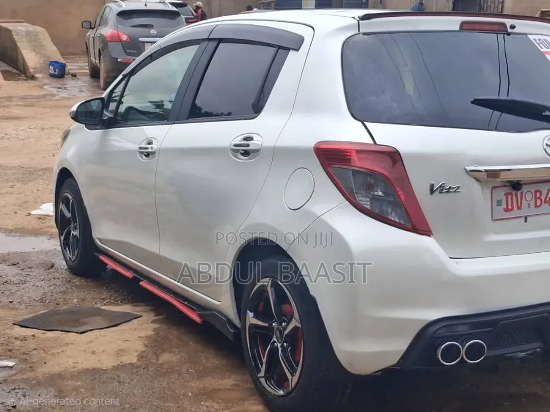 Toyota Vitz 2013 White