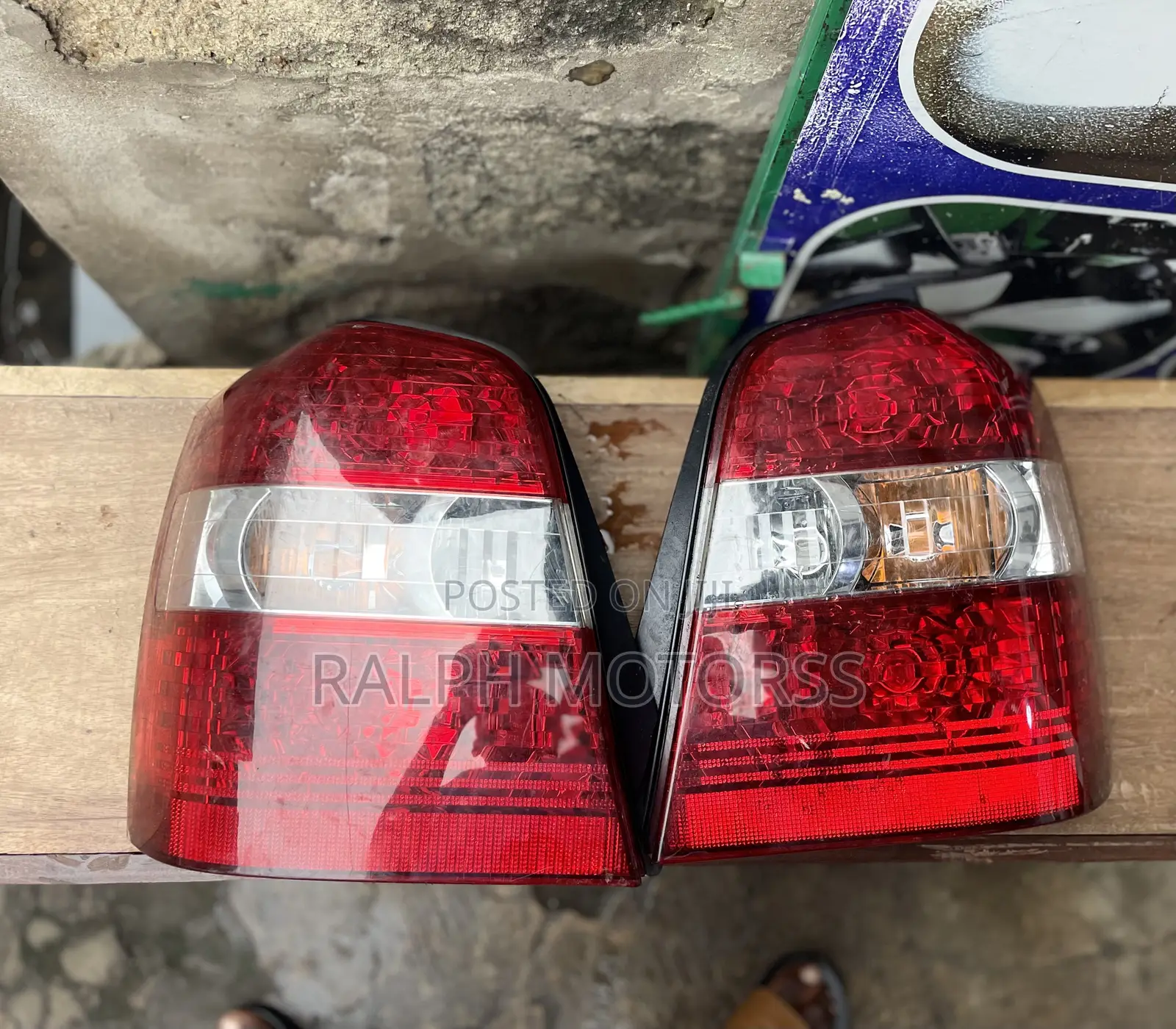 Toyota Highlander 2005 Taillight