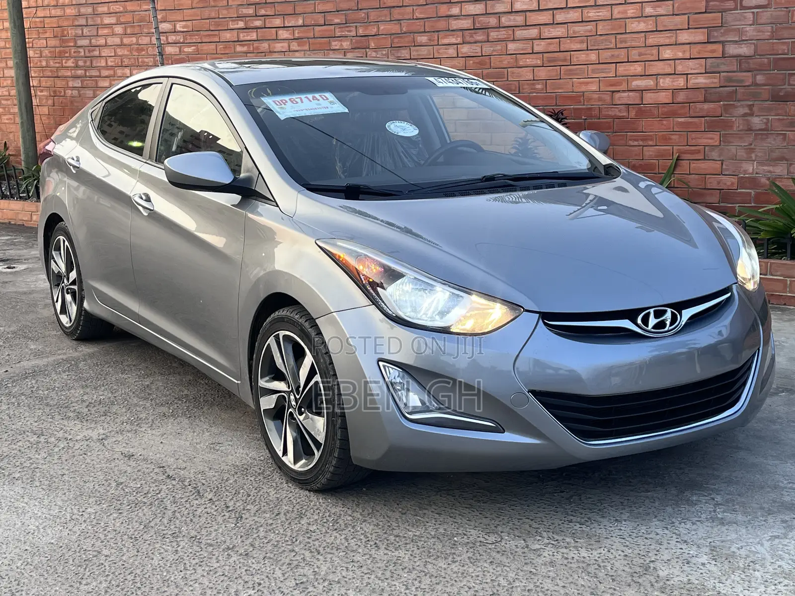 Hyundai Elantra Limited 4dr Sedan (1.8L 4cyl 6A) 2015 Gray